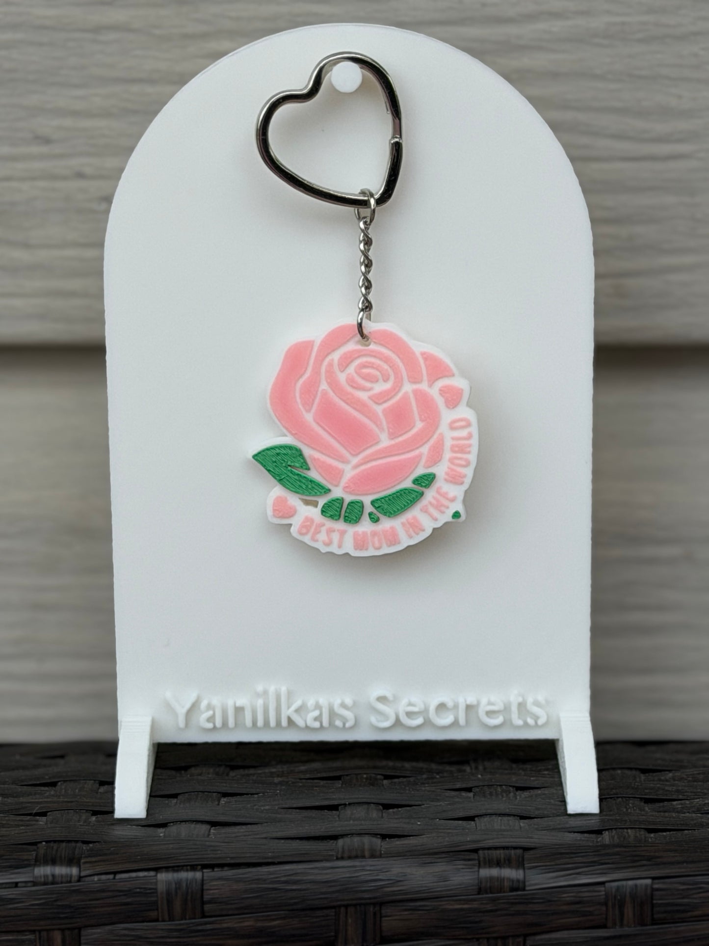 Best Mom in the World keychain
